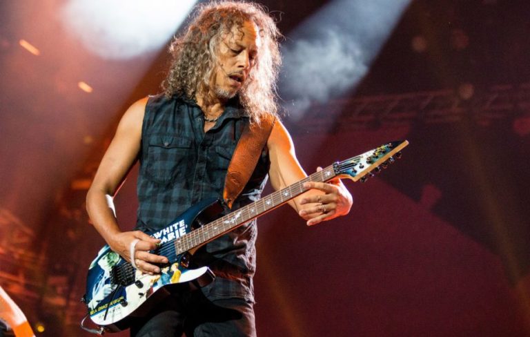 Metallica’s Kirk Hammett Shared an Unseen Photo About Les Paul Custom
