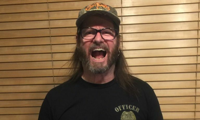 Gary Holt Shares His New Guitar