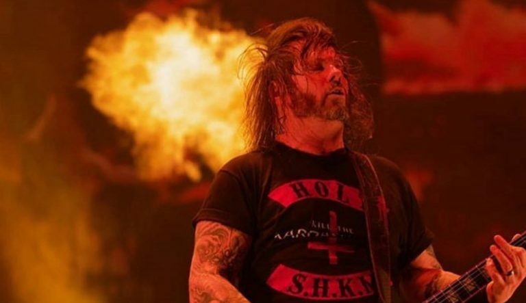 Exodus’ Gary Holt Shares Rare Photos From Slayer’s Farewell Tour