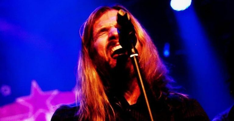 Former Megadeth Bassist James LoMenzo Pays Tribute to Rush’s Neil Peart