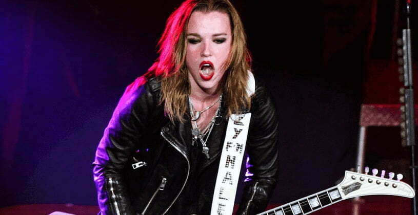 halestorm-lzzy-hale-stage.