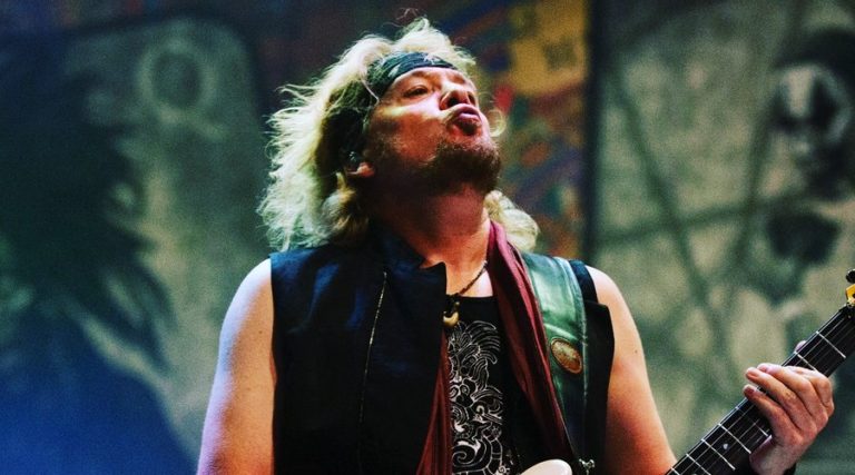 Adrian Smith Reveals For The First Time That Where The Best Iron Maiden Fans Are