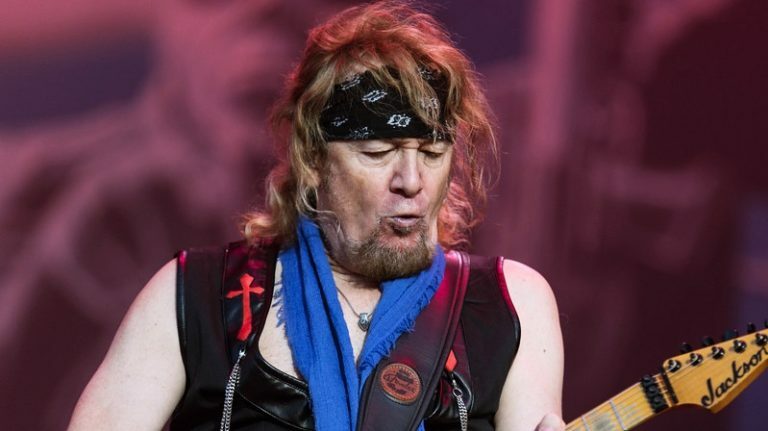 Adrian Smith Recalls His Rejoining to Iron Maiden and Reveals Unheard Facts