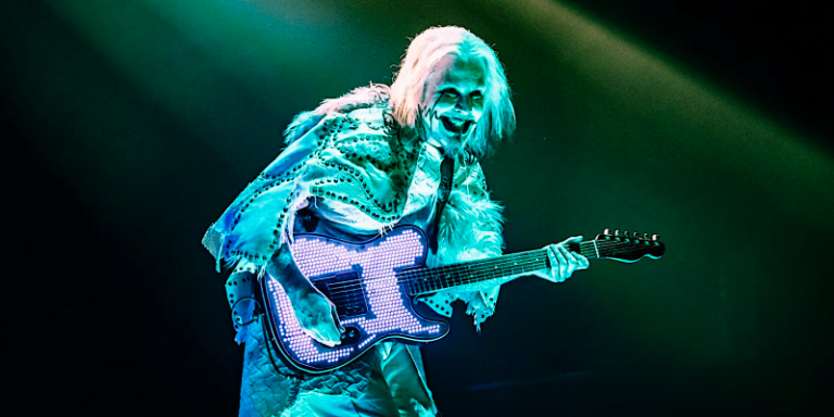 Rob Zombie’s John 5 Explains How He Decide To Do Makeup