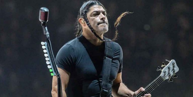 Metallica’s Robert Trujillo Expresses His Concern About The Quarantined People