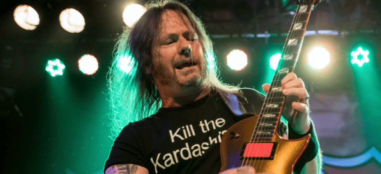 Slayer/Exodus Guitarist Gary Holt Talks On The World’s Possible Situation On Future