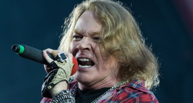 Guns N’ Roses Sends A Special Video: “Axl Time”