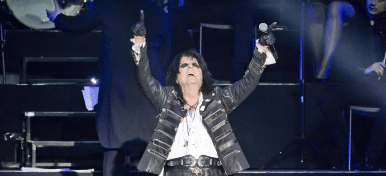 Alice Cooper Launches Huge Campaign To Support Each Other During Coronavirus Outbreak