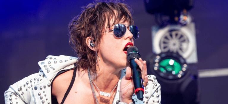 Halestorm’s Lzzy Hale Upset Fans: “Most Of The Bands You Know Won’t Make It Out Of Virus”