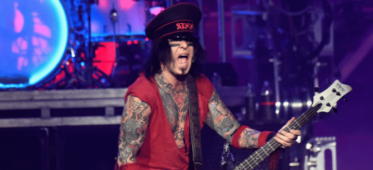 Motley Crue’s Nikki Sixx Mocks Experts ‘End Of The Quarantine’ Decision
