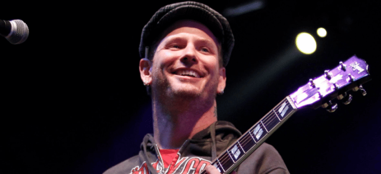 Slipknot Legend Corey Taylor Makes Flash Comments On Stone Sour