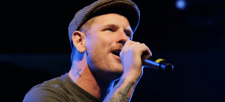 Slipknot’s Corey Taylor Looks Cool In A Recent Photo Taken After Coronavirus