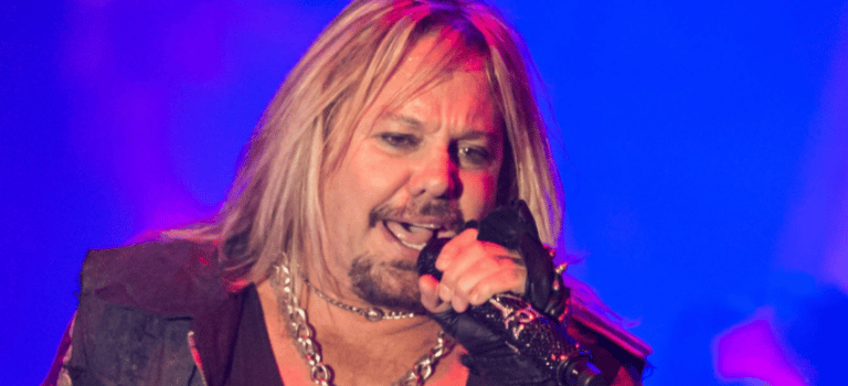 Motley Crue Singer Vince Neil’s Rare-Known Beach Pose Revealed By His Girlfriend