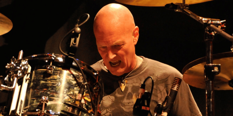 Chris Slade Says AC/DC Members Surprised In Front Of His Rare-Known Talent
