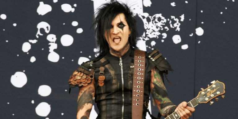 Black Veil Brides Star Makes Flash Comments On Debut Album, Reveals The Thing That He Hated