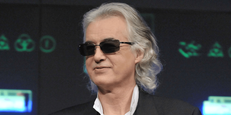 Jimmy Page Recalls The Problematic Show He Played With The Yardbirds