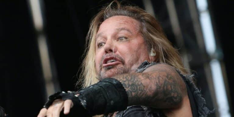 Vince Neil Makes His Public Appearance After Long Workout Days, See The Difference