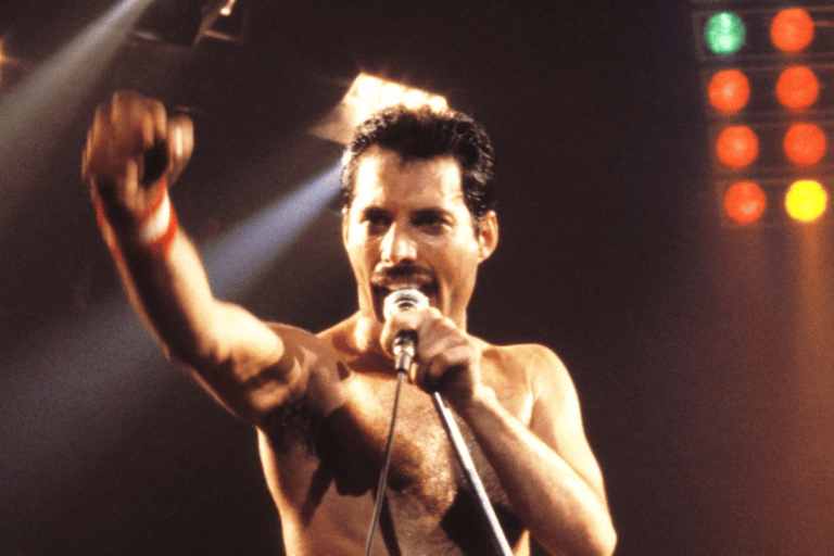Metallica Photographer Reveals Rare Photos Of Freddie Mercury