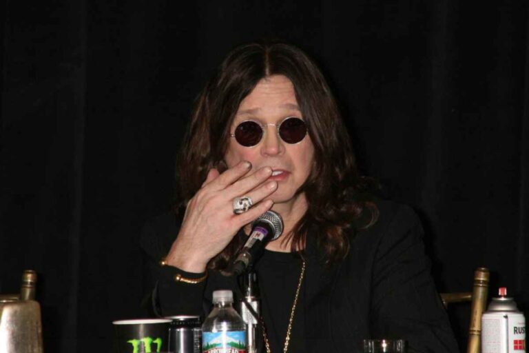 Black Sabbath’s Ozzy Osbourne’s Rare Photo Revealed, He Was Bleeding