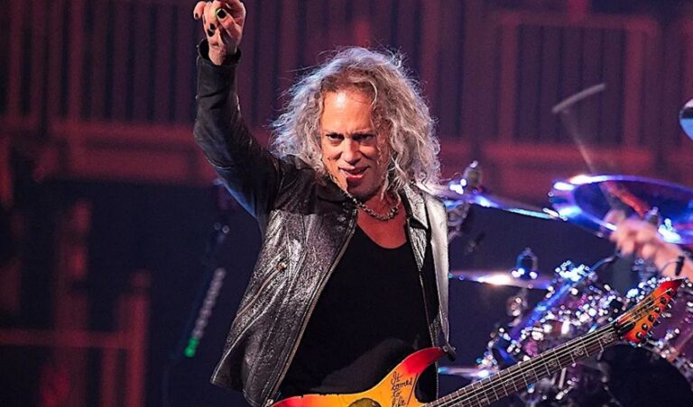 Kirk Hammett Says Metallica Hooked Up With COVID-Expert People To Bring Back Together