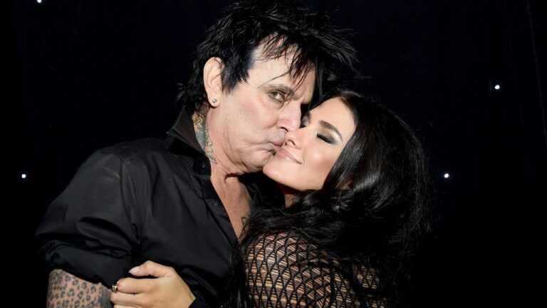 Motley Crue’s Tommy Lee Licks Banana While Pretends To Be His Wife