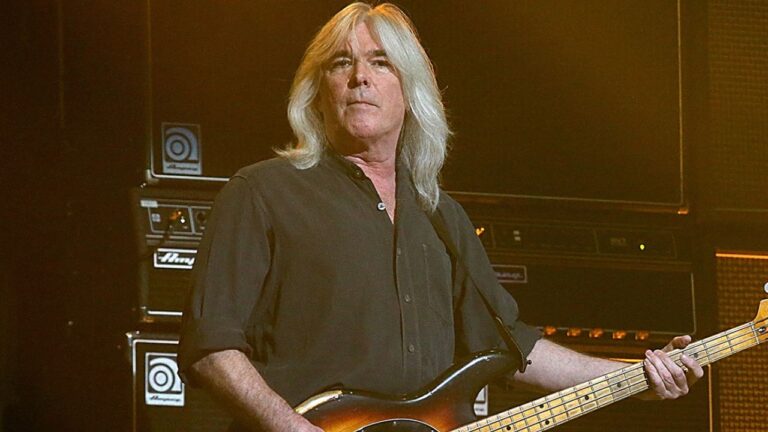 Cliff Williams Recalls The First Time He Listened AC/DC