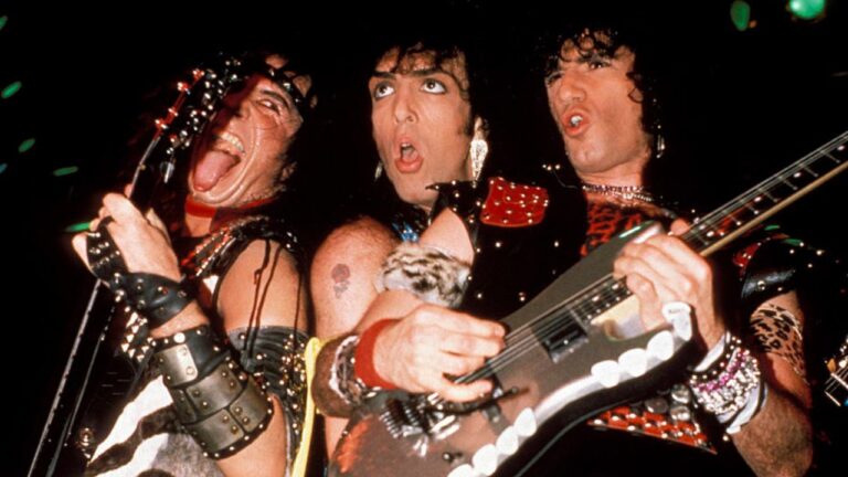 Ex-KISS Guitarist on His First Gig: “My Knees Were Literally Shaking”