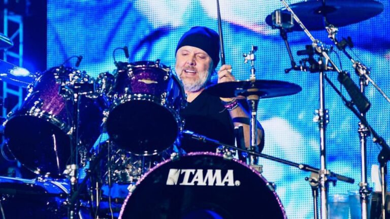 LARS ULRICH Back To Drums For METALLICA’s Acoustic Charity Event
