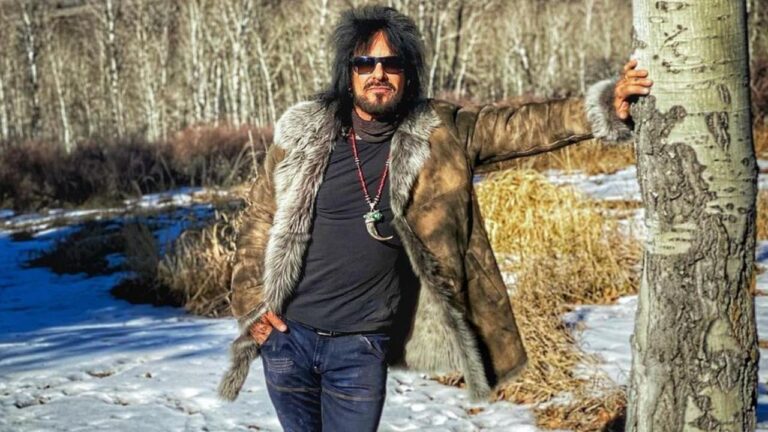 Motley Crue’s Nikki Sixx Sends A Rare Photo While Joking About Record Label