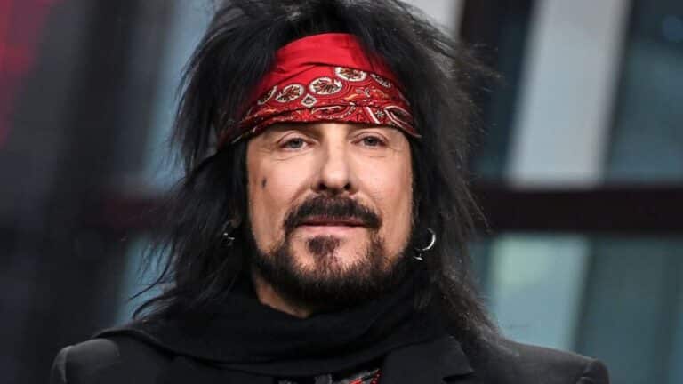 MOTLEY CRUE’s NIKKI SIXX Made Fans Crazy: “Secret Little Project Next Year”