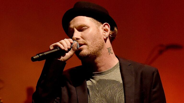 Slipknot’s Corey Taylor Reveals Fans’ Reaction To His Solo Effort: “That F*cking Makes My Life”
