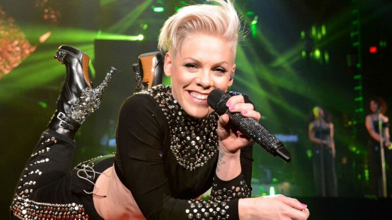 Pink Makes Fans Emotional With A Letter She Sent About Christmas