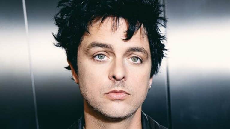 QUIZ: How Well Do You Know BILLIE JOE ARMSTRONG?