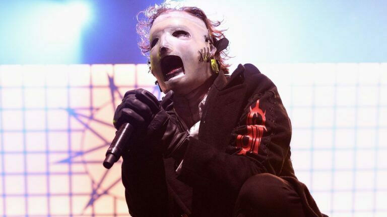 Why Slipknot Wears Masks? Corey Taylor Answers