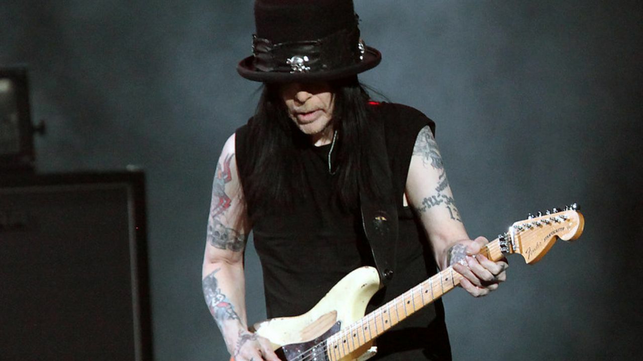 Motley Crue Reveals An Epic Photo To Celebrate Mick Mars&#39; 70th Birthday