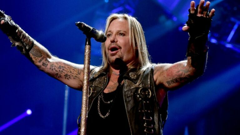 Vince Neil Confirms Motley Crue & Def Leppard Stadium Tour Moved To 2022
