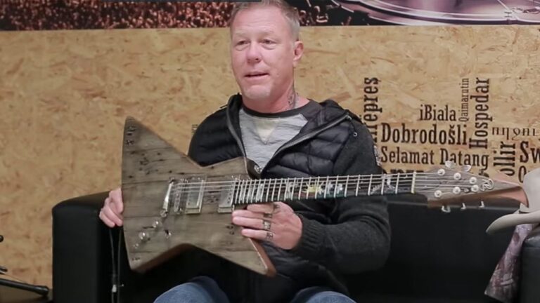 Metallica’s James Hetfield Reveals Unusual Style He Uses Holding Guitar Pick