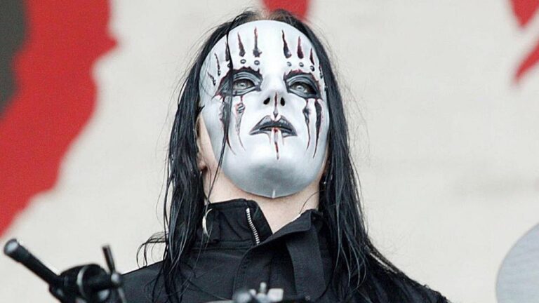 Rockers Pays Tribute To Slipknot Star Joey Jordison