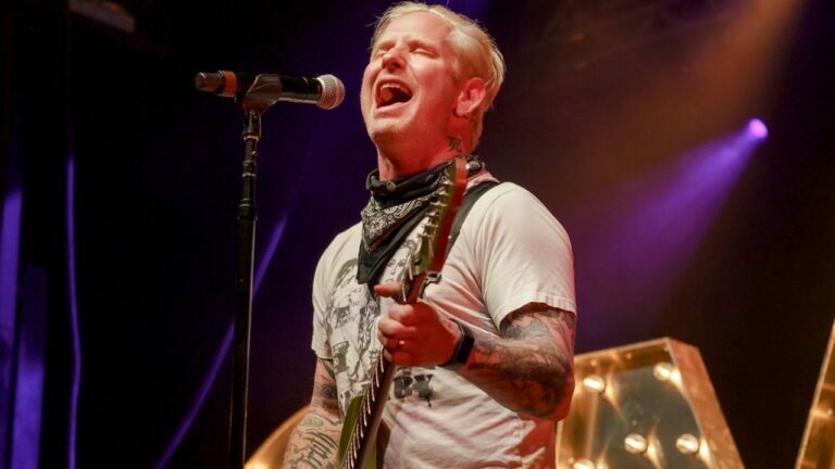 Slipknot Star Reveals Corey Taylor’s Emotional Reaction To Return Live Stages
