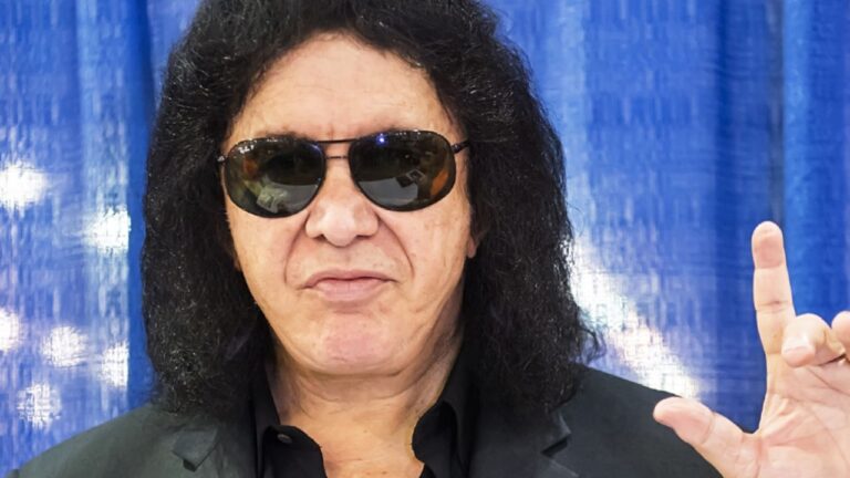 KISS’s Gene Simmons Blasts People About The Covid Vaccines: “I’m Not Worried If An Idiot Gets COVID and Dies”