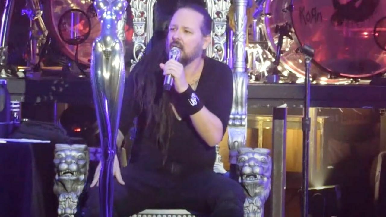 Jonathan Davis Contacts Korn Fans To Thank Them After Their Support On His COVID Struggle