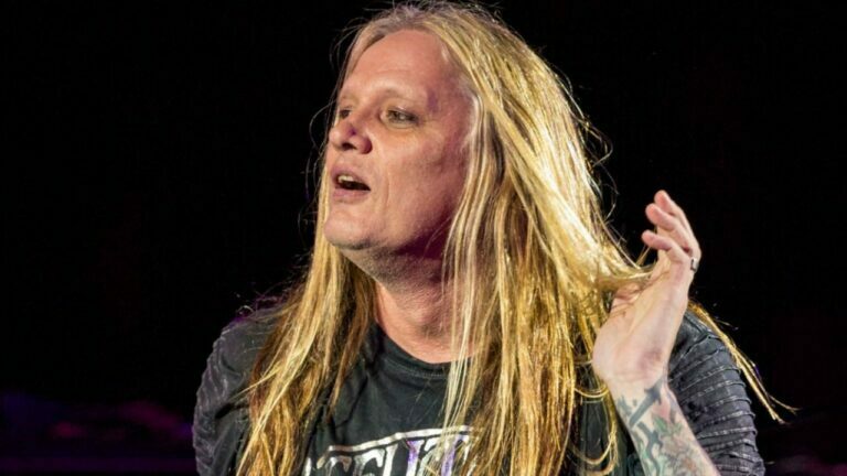 Sebastian Bach Wants To Reunite With Classic Skid Row Lineup: “There’s No Reason Not To”