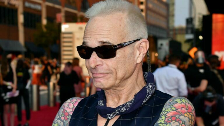 Van Halen Star David Lee Roth Explains Main Reason Behind His Retirement