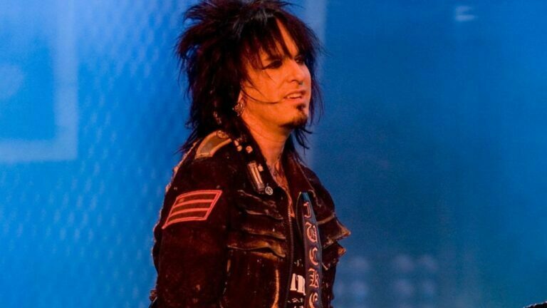 Nikki Sixx Speaks Emotionally On Mötley Crüe: “They Were My Family After My Family Abandoned Me”
