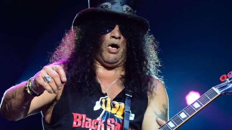 Slash Reveals How Guns N’ Roses Dealt With COVID-19 During Tour