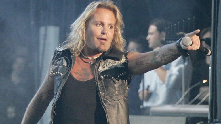 Motley Crue’s Vince Neil Breaks Ribs After Unfortunate Stage Accident