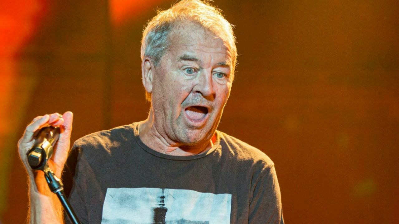 Deep Purple Icon Ian Gillan Reveals Shocking Fact Behind 'Smoke On The Water': "It Was A Warmup Track"