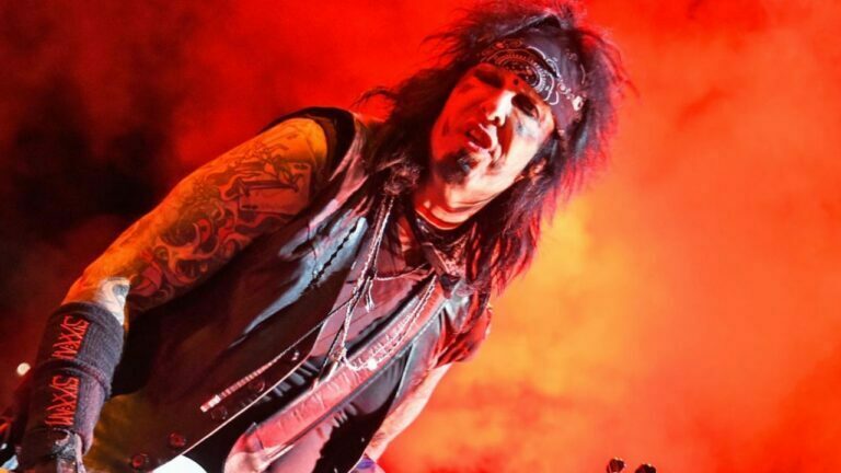 Mötley Crüe’s Nikki Sixx Recalls His Wife’s Brutally-Honest Remark To His Stealing Things: “You’re A Criminal”