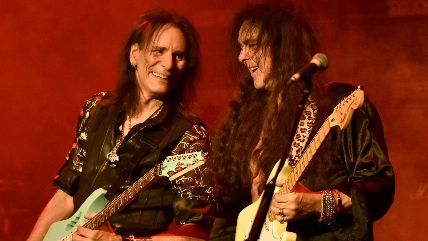 Steve Vai Admits It Was 'Challenging' To Play 'Black Star' Alongside Yngwie Malmsteen: "Nobody Can Play Like Him"