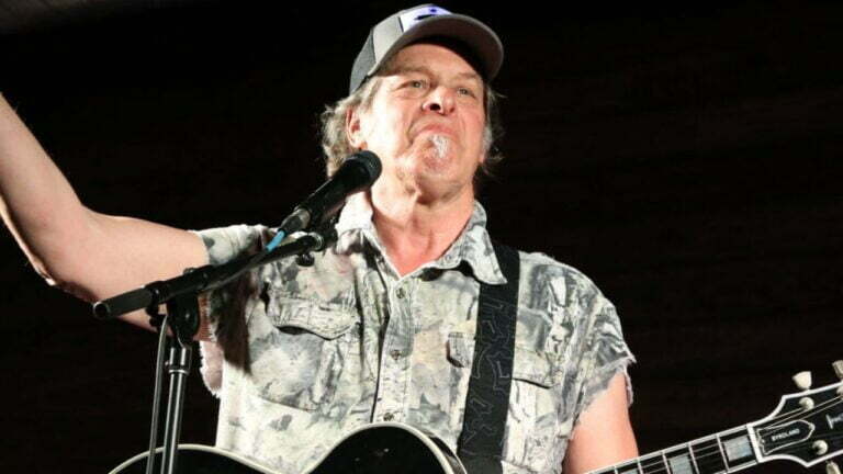 Ted Nugent Says ‘It’s Ridiculous He Failed To Qualify For The Rock and Roll Hall of Fame’